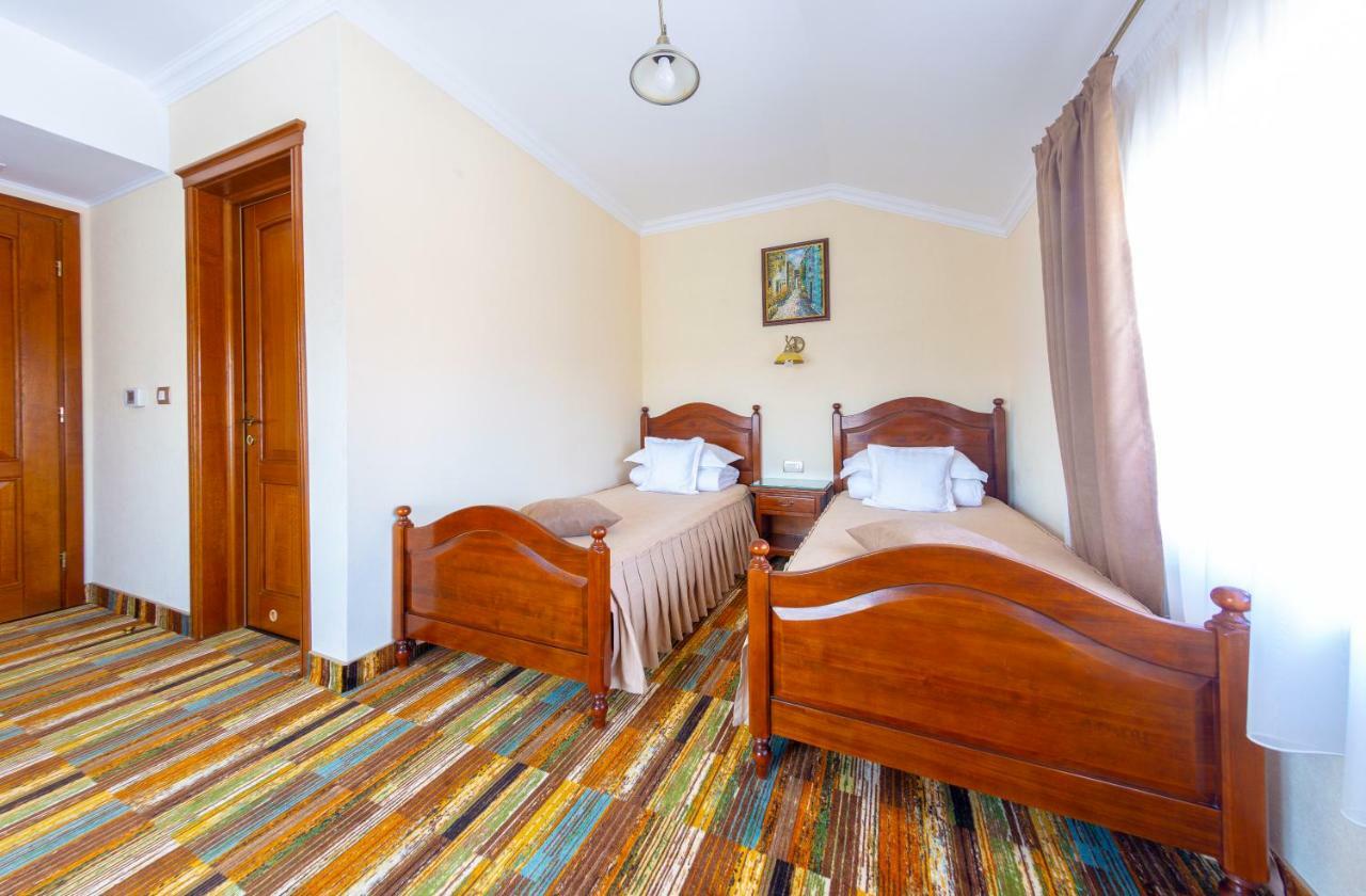 Vila Preciosa Gyulafehérvár Kültér fotó
